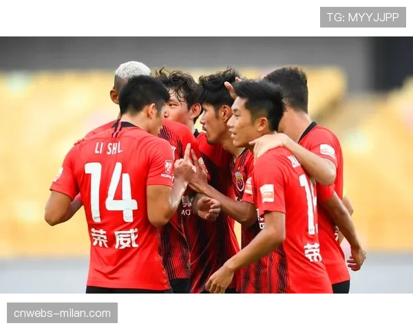“北京国安与上海海港0-0闷平，两队合计13人伤病名单”
